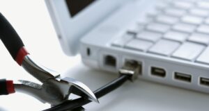 Circle Cuts Ties: USDC Exits TRON Blockchain Circle cuts ties and discontinues support of USDC on the TRON blockchain.