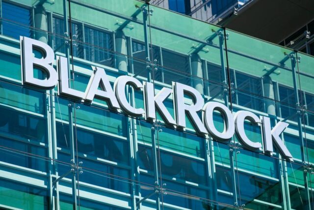 BlackRock’s Bitcoin Options approval enhances liquidity and risk management, offering new opportunities for institutional investors and sophisticated traders.