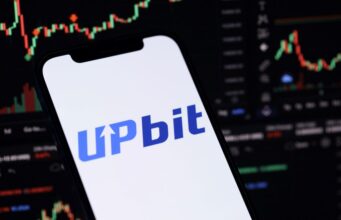 Naver in Talks to Acquire Upbit Operator Dunamu in KRW 20T Deal, Reshaping Korea’s Fintech Market Upbit Suspension Threat: 700K KYC Violations Spark Regulatory Crackdown
