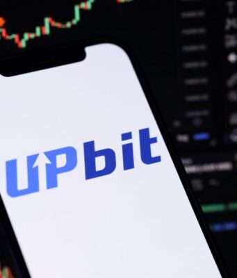 Naver in Talks to Acquire Upbit Operator Dunamu in KRW 20T Deal, Reshaping Korea’s Fintech Market Upbit Suspension Threat: 700K KYC Violations Spark Regulatory Crackdown