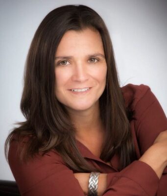 Daniela Barbosa, A visionary Leader in Decentralized Technologies Daniela Barbosa, Executive Director Hyperledger Foundation, GM at Linux Foundation