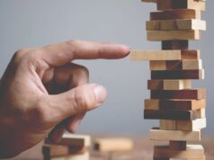 What the Elixir deUSD collapse Reveals About synthetic stablecoin risk and counterparty exposure in DeFi