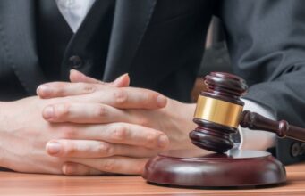 Coinbase Insider Trading Lawsuit Moves Forward After Years of Procedural Limbo