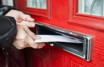 Ledger and Trezor Seed Phrase Scam Targets Users Through Mail Campaign