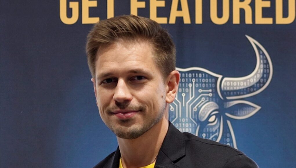 Jacob Kasperek, Weex.com